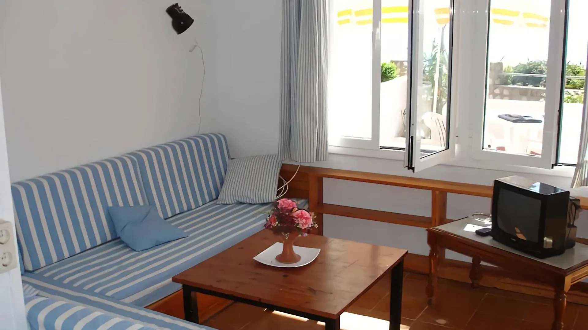 Apartamento Bungalow Cala Llobeta 16 L'Ametlla de Mar